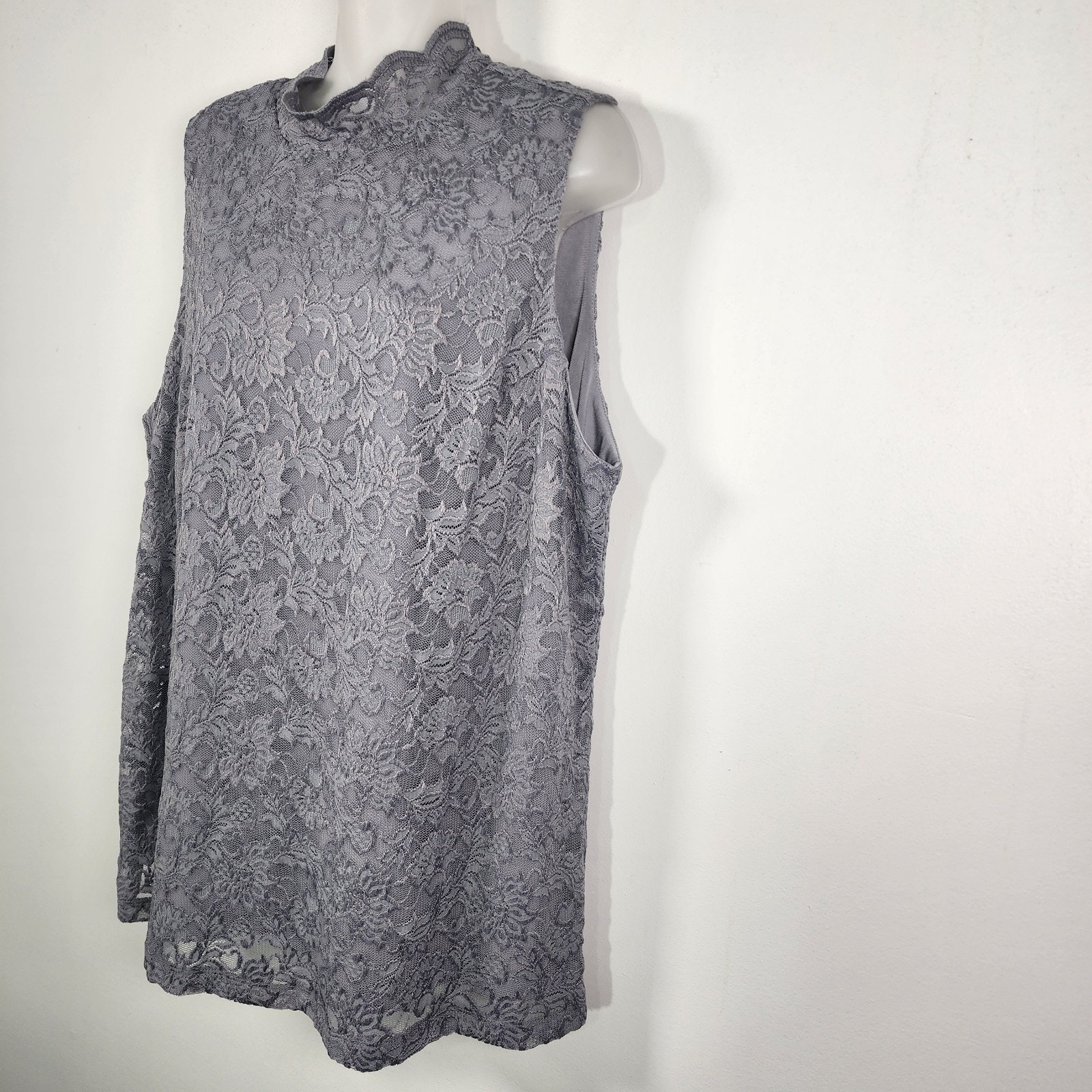 Susan Graver Womens Stretch Lace Mock Neck Sleeveless Top Grey Xl Lined Feminine — image 5 of 8